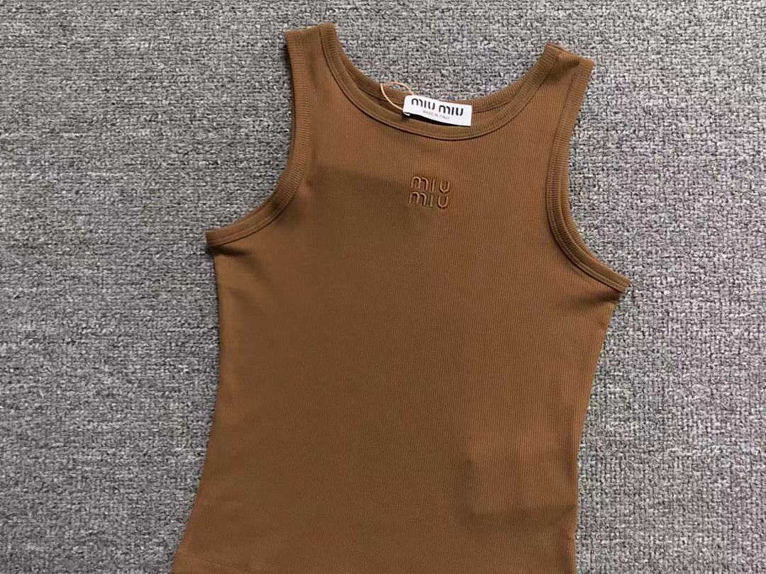 Miu Miu 128 M⭐U VEST FEMAIE - Image 8