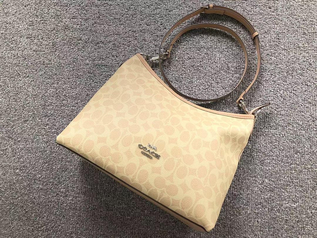Coach 129 C⭐A⭐H BAG (Long 27CM* Wide 19CM* High 21CM) - Image 17