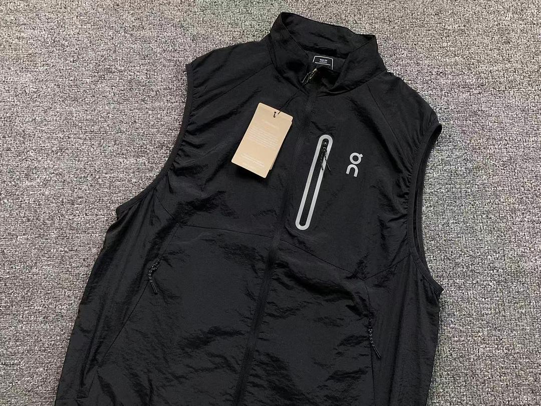 On Running 139 ON VEST 5207071019 (Im 170Cm 60Kg I Wear Size L In The Phot) - Image 17