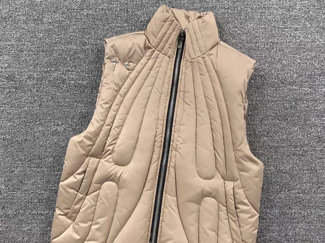 Christian Louboutin 358 THUG CLUB VEST DOWN - Image 6