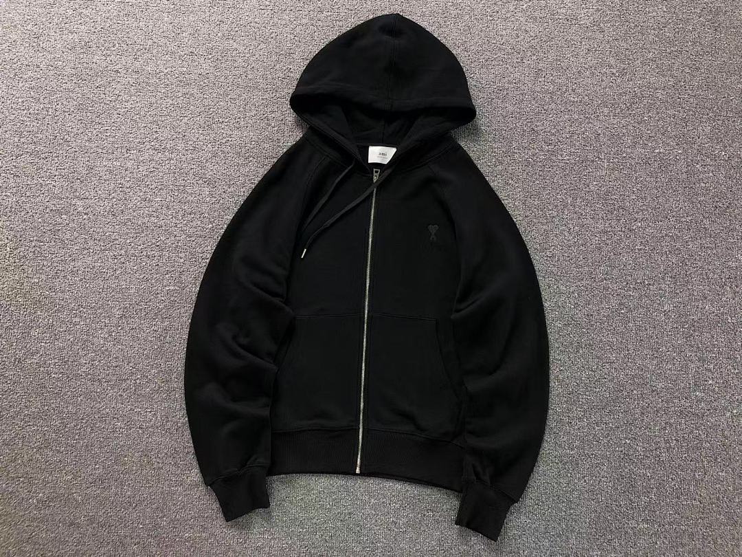 AMI 138 AMI HOODIE 3108210121 (Im 170Cm 60Kg I Wear Size M In The Phot) - Image 17