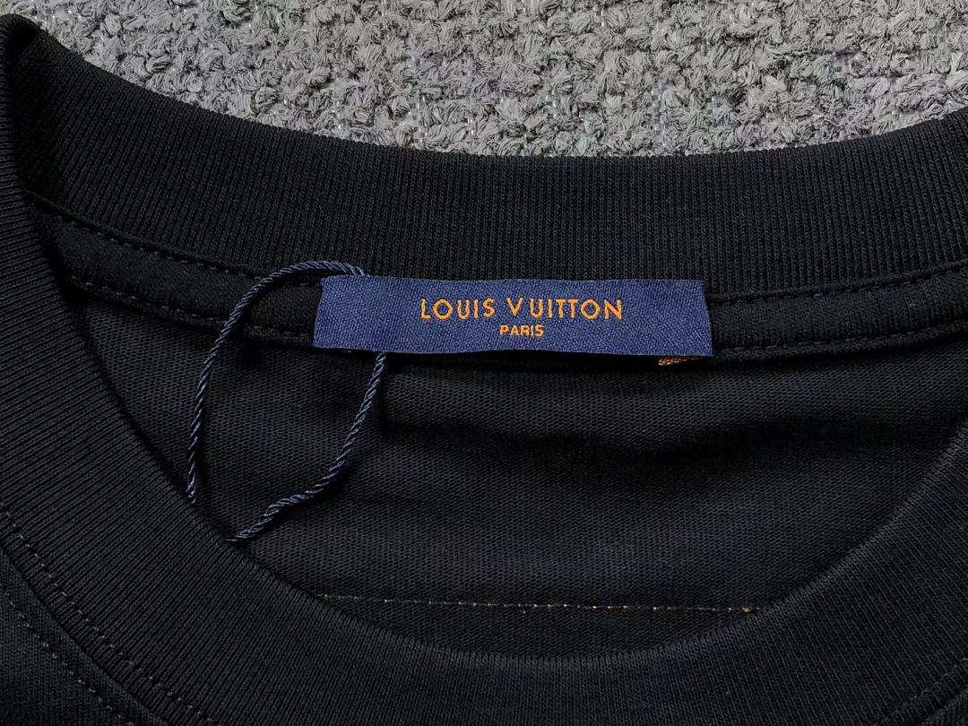 Louis Vuitton 118 L⭐ T-SHIRT 11122007137 (Im 170Cm 60Kg I Wear Size M In The Phot) - Image 22