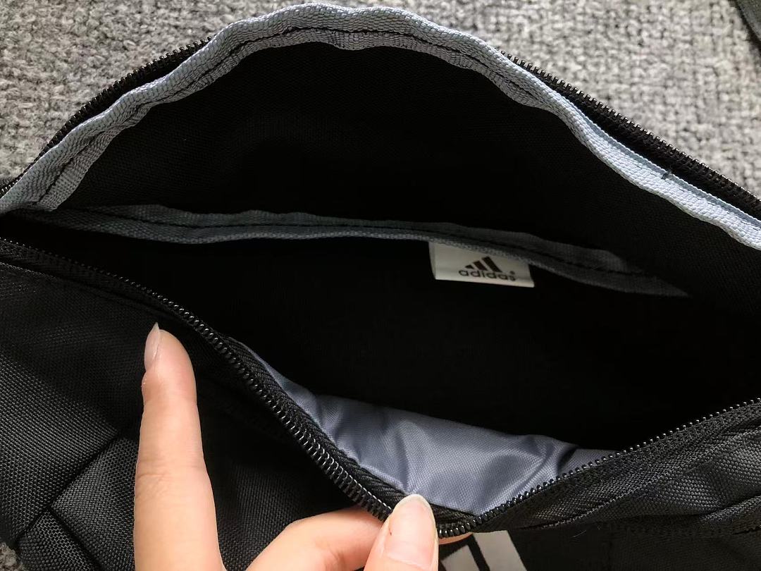 Adidas 72 A⭐I⭐AS BAG 127240843 (Long 26CM* Wide 5CM* High 15CM) - Image 9