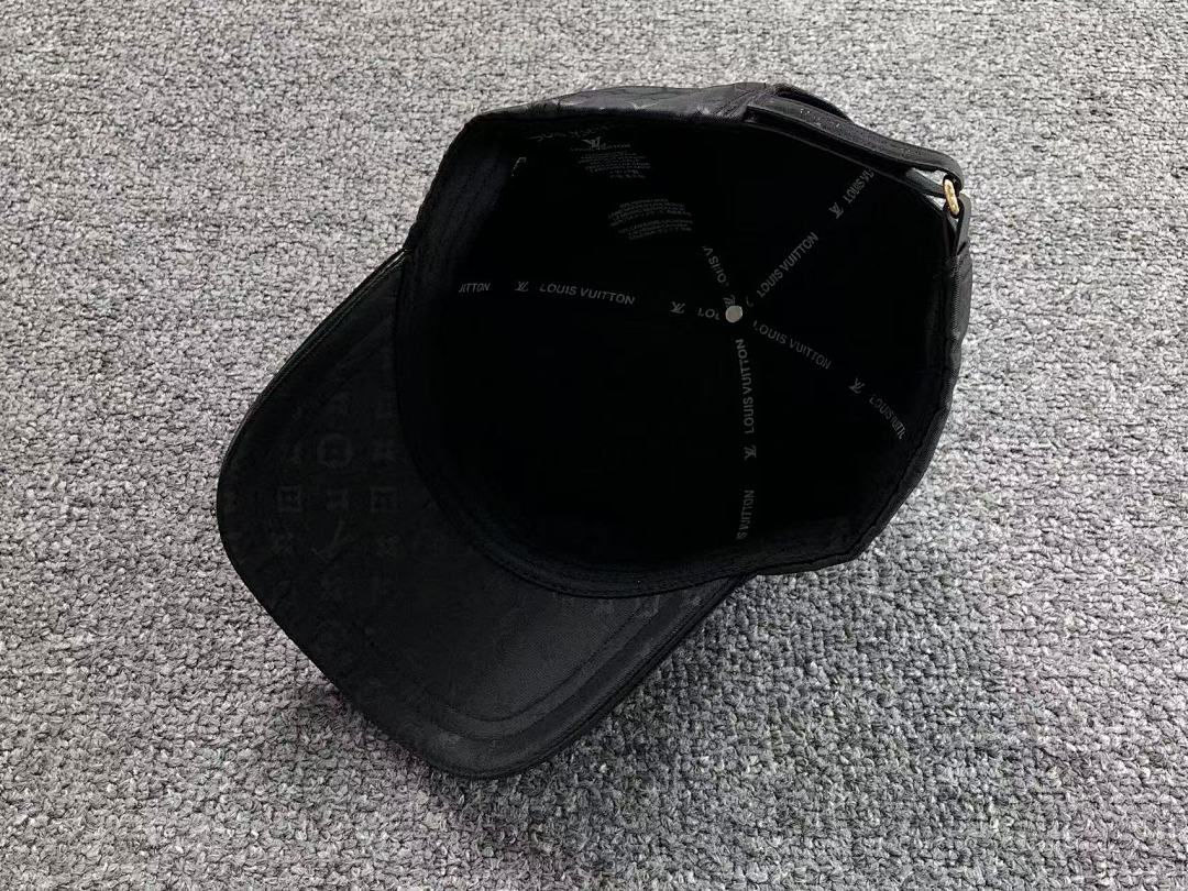 Louis Vuitton 68 L⭐ - Image 13