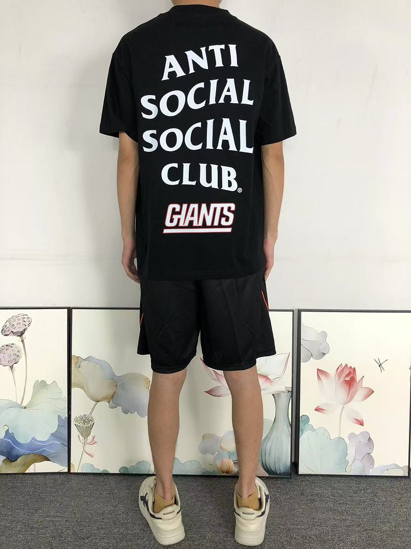 Christian Louboutin 88 ANTI SOCIAL CLUB T-SHIRT 3206211302 (Im 170Cm 60Kg I Wear Size M In The Phot) - Image 4