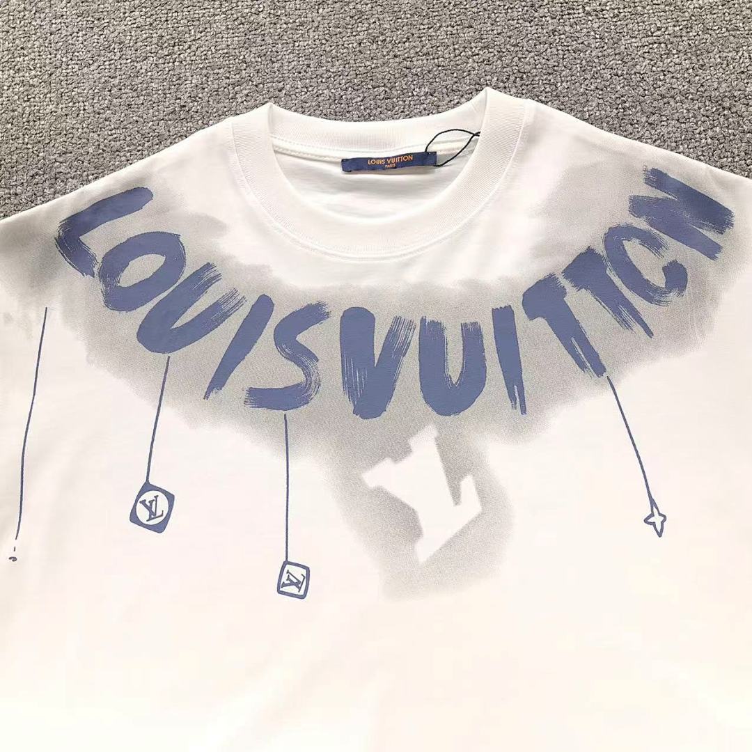 Louis Vuitton 118 L⭐ T-SHIRT 1102200352 (Im 170Cm 57Kg I Wear Size XS In The Phot) - Image 14