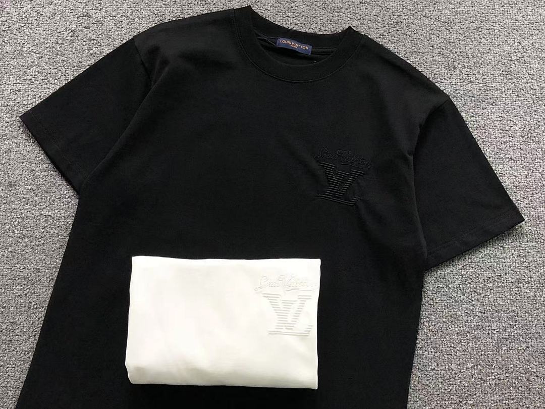 Louis Vuitton 118 L⭐ T-SHIRT 124705104 (Im 170Cm 60Kg I Wear Size S In The Phot) - Image 17