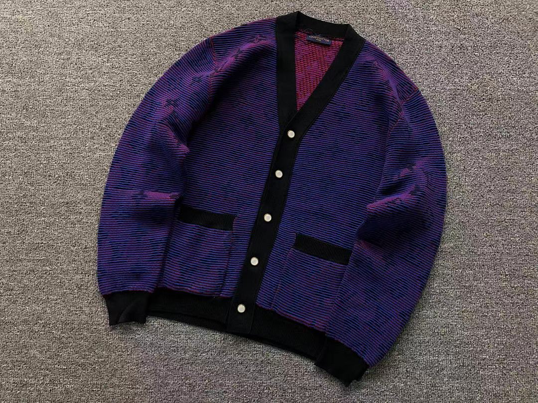 Louis Vuitton 225 L⭐ SWEATER 11102414104 (Im 170Cm 60Kg I Wear Size S In The Phot) - Image 6