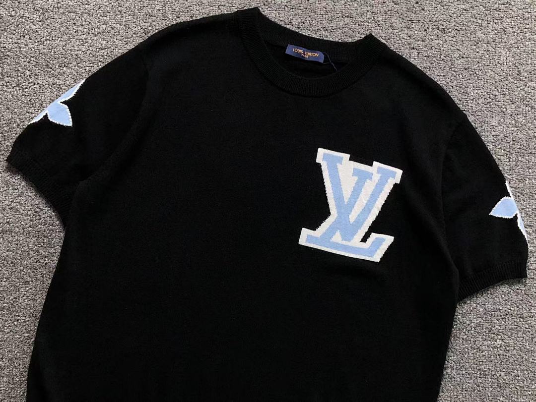 Louis Vuitton 135 L⭐ T-SHIRT 42030217156 (Im 172Cm 55Kg I Wear Size M In The Phot) - Image 12