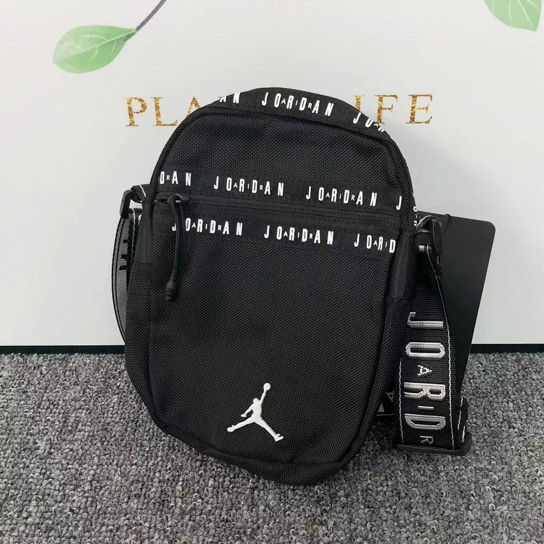 Air Jordan 68 A⭐R J⭐R⭐AN BAG 19020866 (Long 16CM* Wide 5CM* High 21CM)
