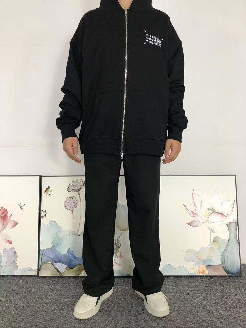 On Running 158 MAISON MARGIELA HOODIE 58260786 (Im 170Cm 60Kg I Wear Size 46 In The Phot) - Image 3