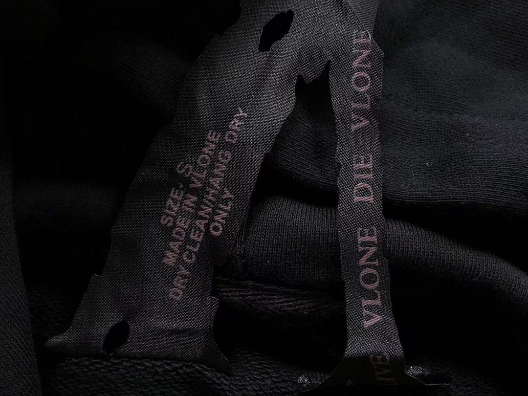 On Running 118 VLONE HOODIE 510112191 (Im 170Cm 60Kg I Wear Size S In The Phot) - Image 24