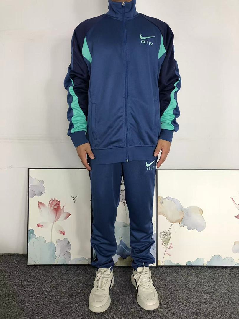 Nike 195 N⭐K⭐ FOOTBALL HOODIE - Image 4