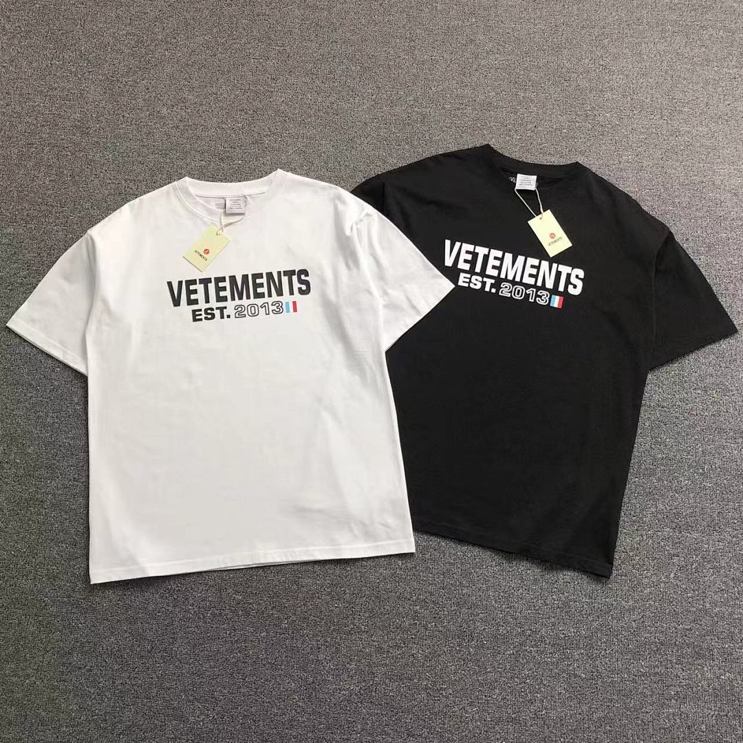 Vetements 85 VETEMENTS T-SHIRT