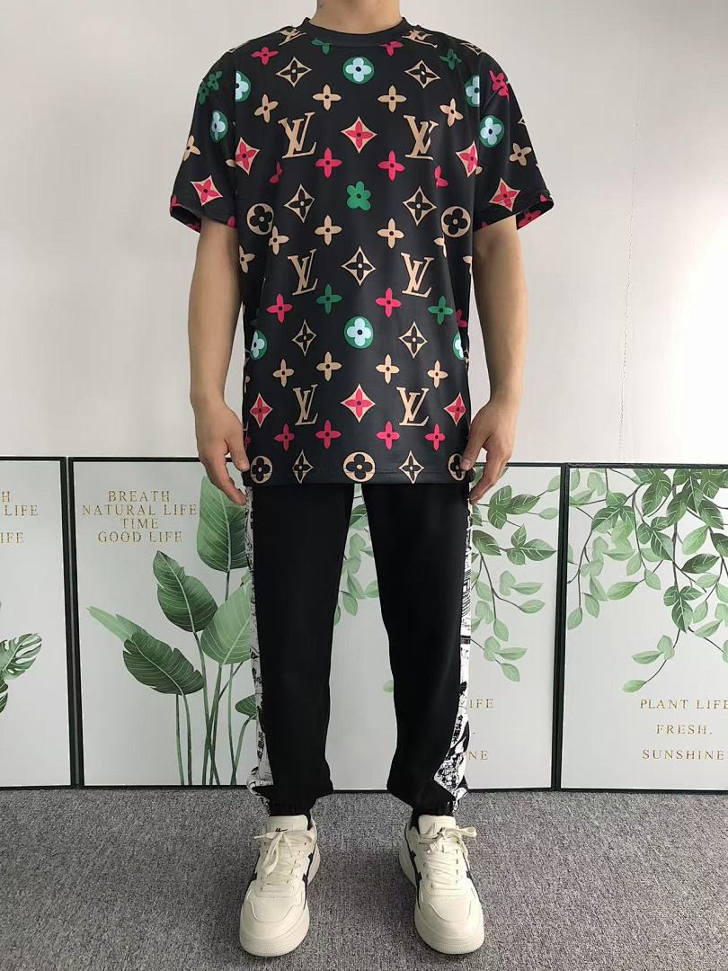 Louis Vuitton 79 L⭐ T-SHIRT 311120732 (Im 170Cm 57Kg I Wear Size M In The Phot) - Image 3