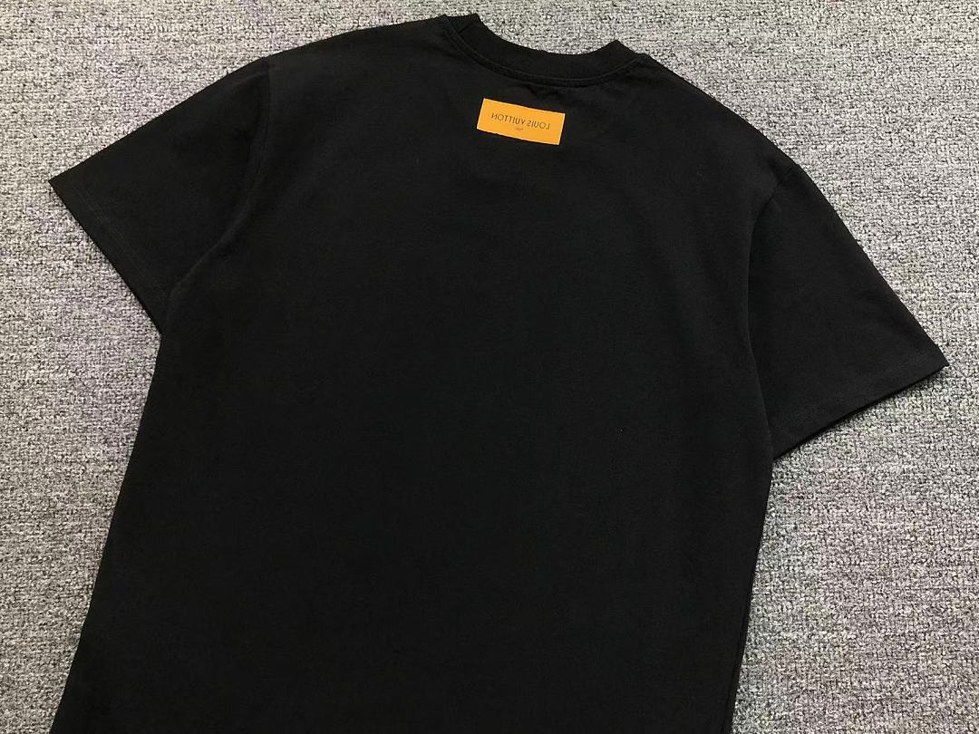 Louis Vuitton 128 L⭐ T-SHIRT 3204223821 (Im 170Cm 60Kg I Wear Size M In The Phot) - Image 17