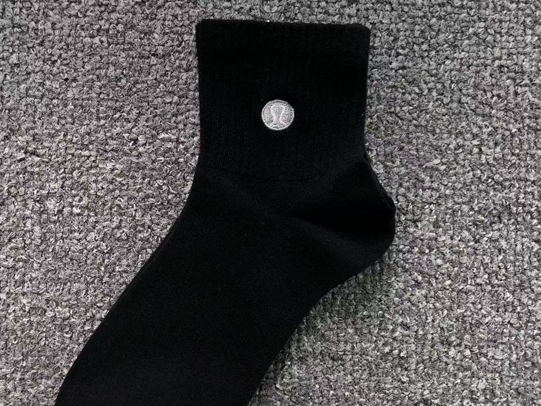 On Running 78 LULULEMON - Image 11