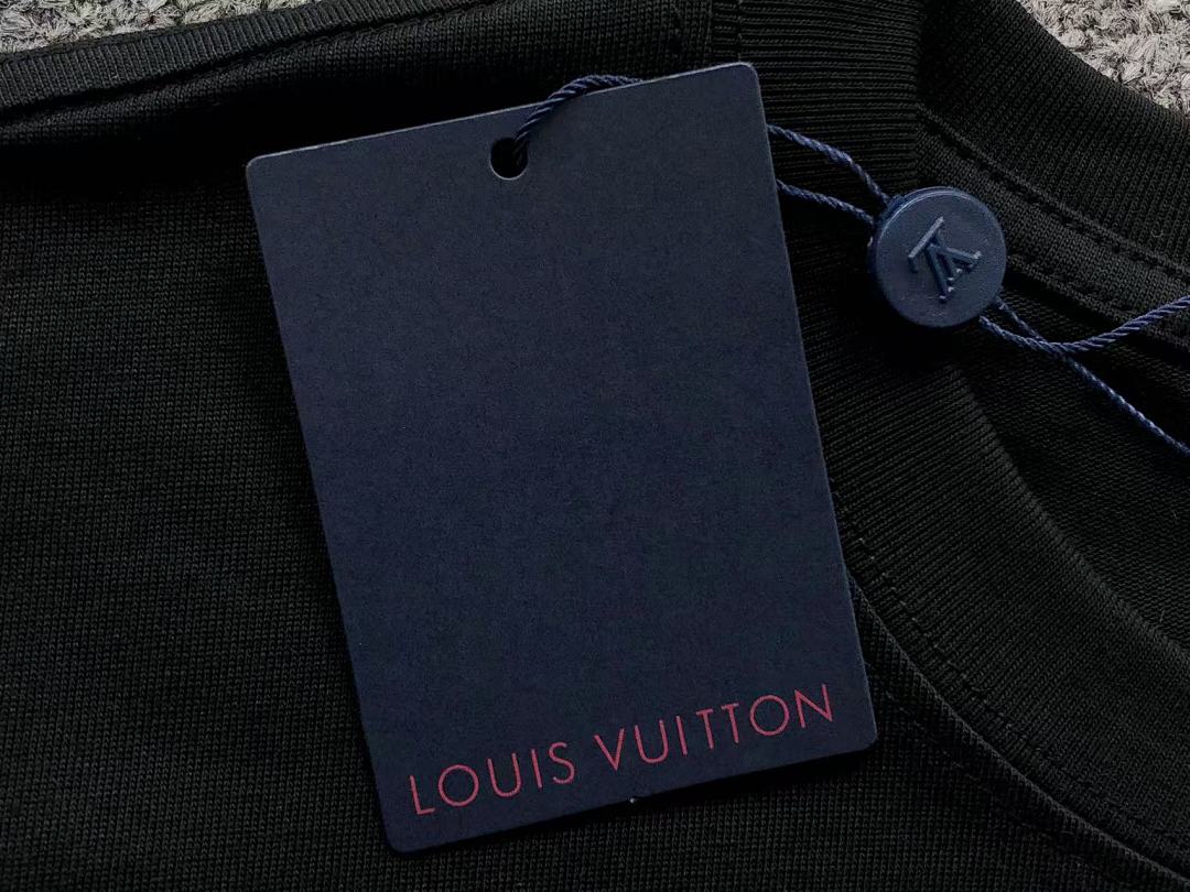 Louis Vuitton 115 L⭐ T-SHIRT 412200321 (Im 170Cm 57Kg I Wear Size L In The Phot) - Image 22