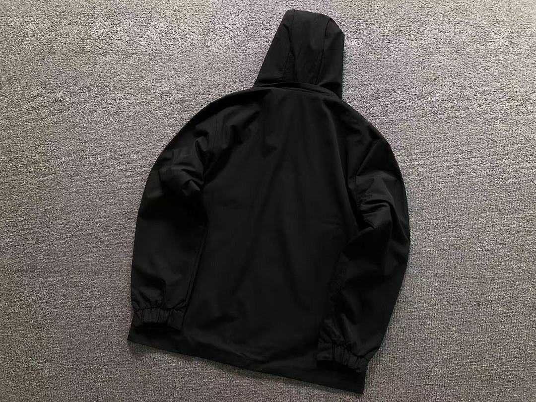 On Running 208 ON JACKET 2207150404 (Im 170Cm 60Kg I Wear Size XL In The Phot) - Image 15