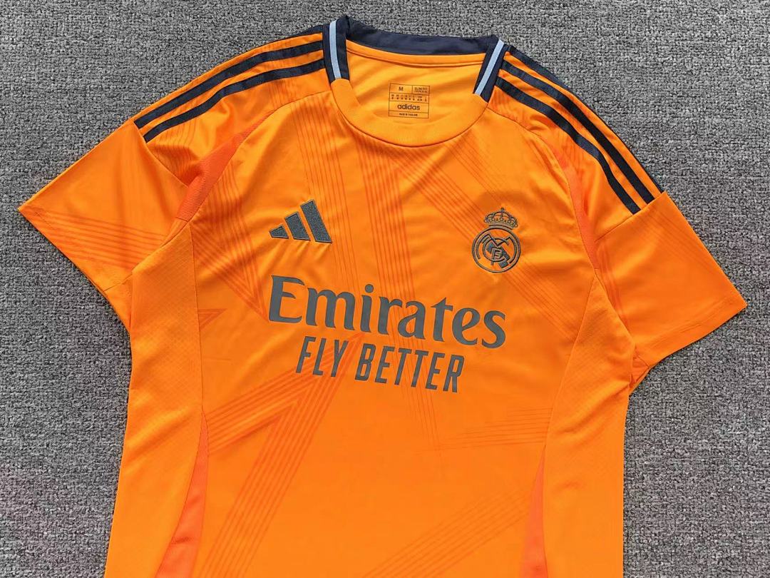 Unbranded 68 FOOTBALL T-SHIRT - Image 5