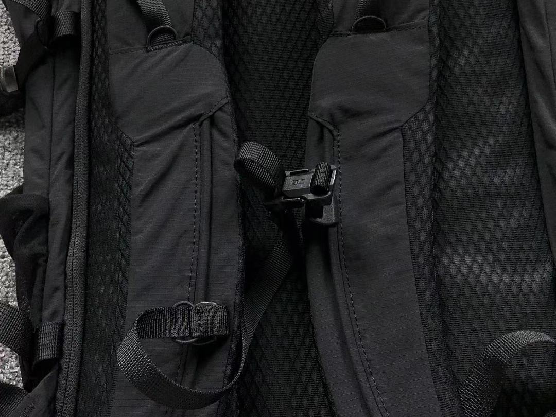 On Running 288 ON BAG 3205081223 (Long 28CM* Wide 15CM* High 48CM) - Image 30