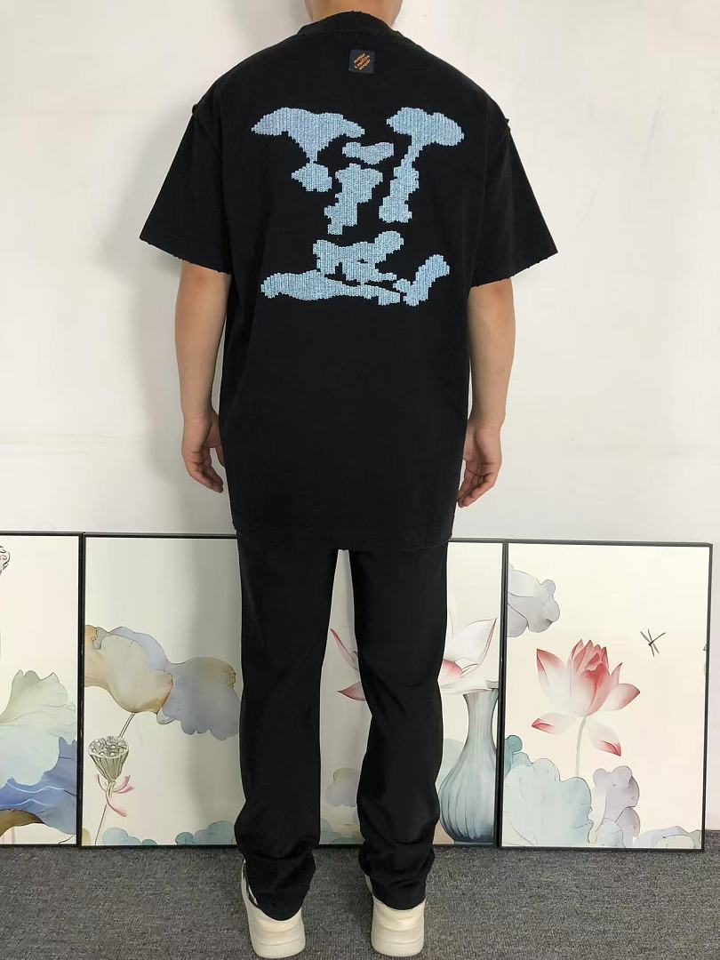 Louis Vuitton 158 L⭐ T-SHIRT 5252501147 (Im 170Cm 60Kg I Wear Size L In The Phot) - Image 4