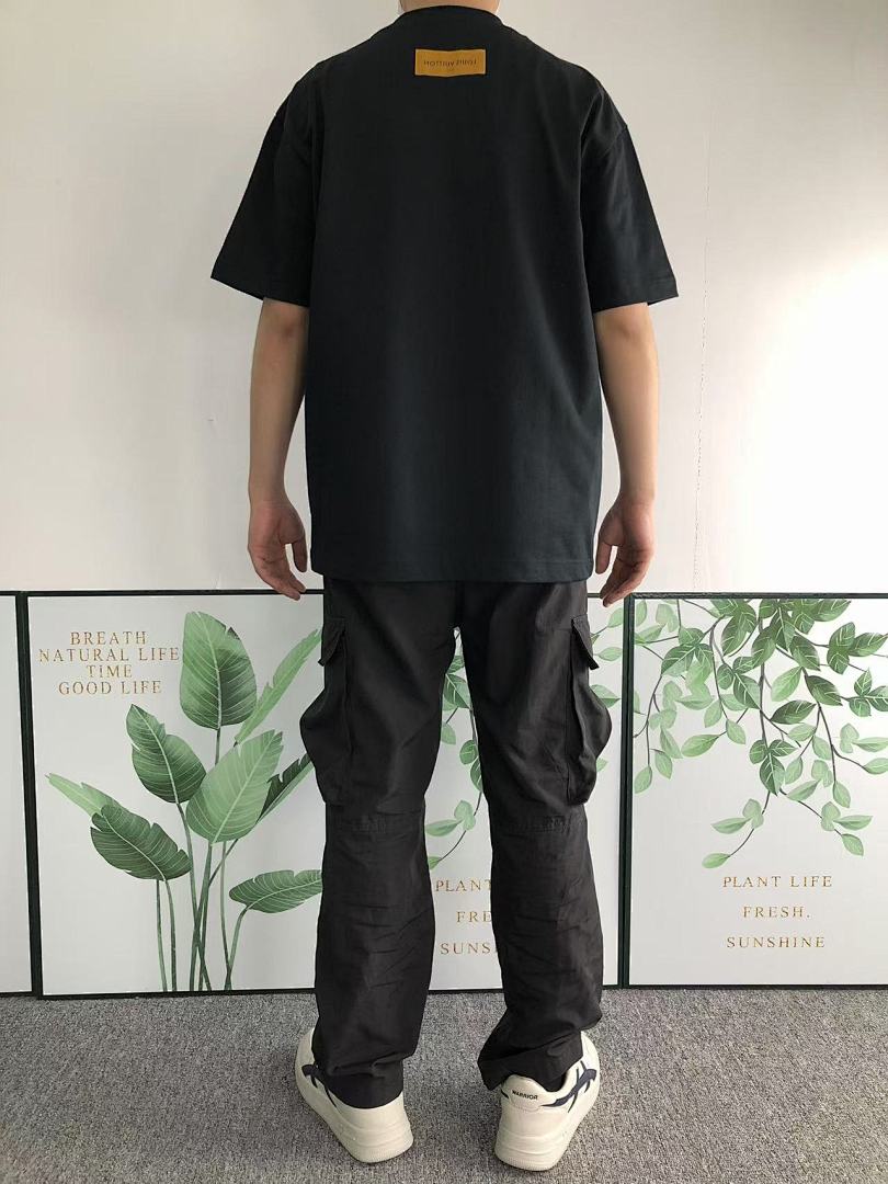 Louis Vuitton 108 L⭐ T-SHIRT 411132121 (Im 170Cm 57Kg I Wear Size M In The Phot) - Image 4