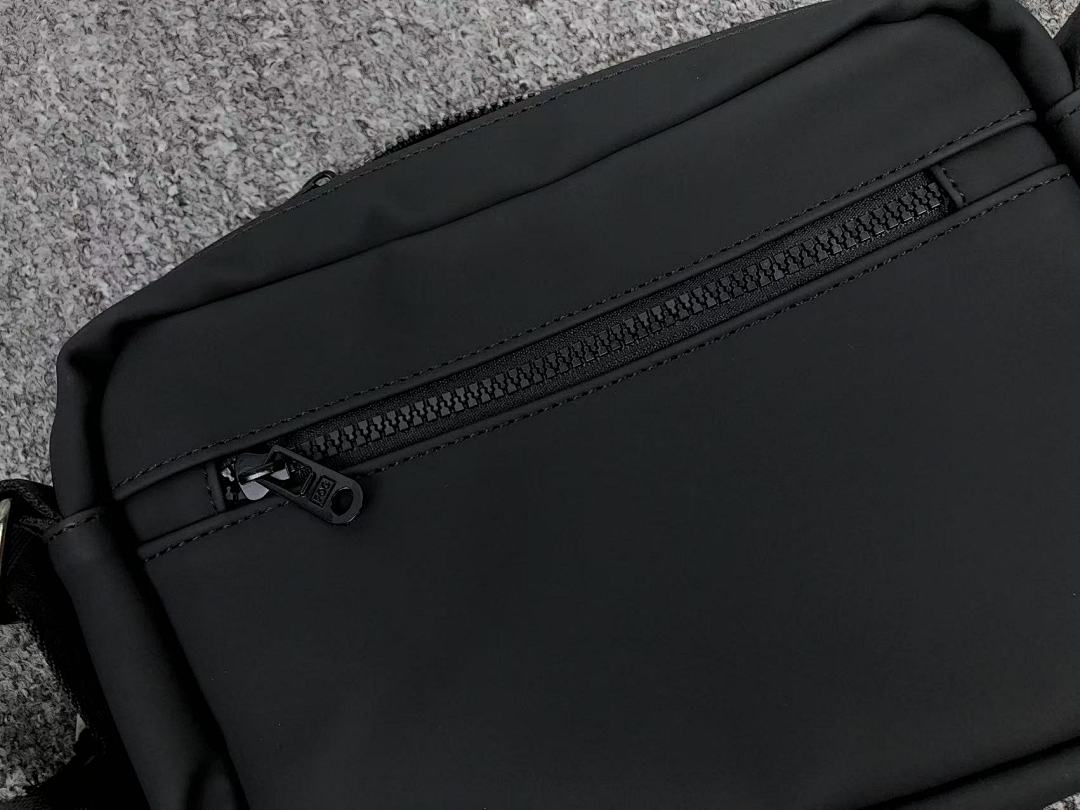 Fear of God 85 FOG BAG 111190966 (Long 23CM* Wide 5CM* High 16CM) - Image 22