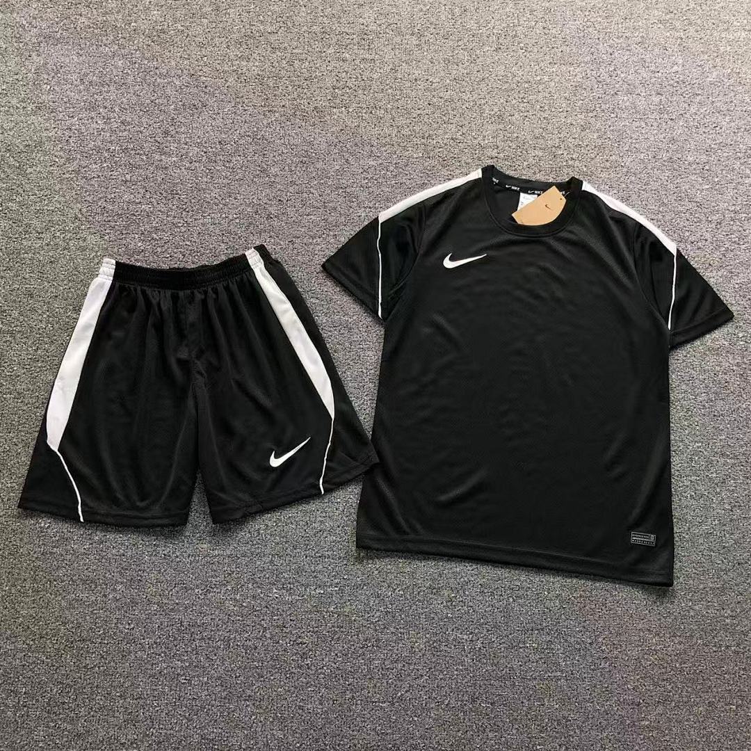 Unbranded 85 FOOTBALL T-SHIRT SHORTS 124415002 (Im 170Cm 60Kg I Wear Size M In The Phot)