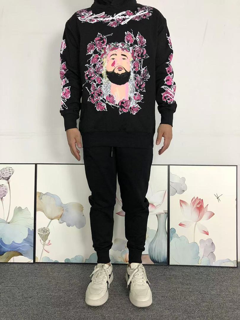 On Running 118 VLONE HOODIE 510113091 (Im 170Cm 60Kg I Wear Size S In The Phot) - Image 3