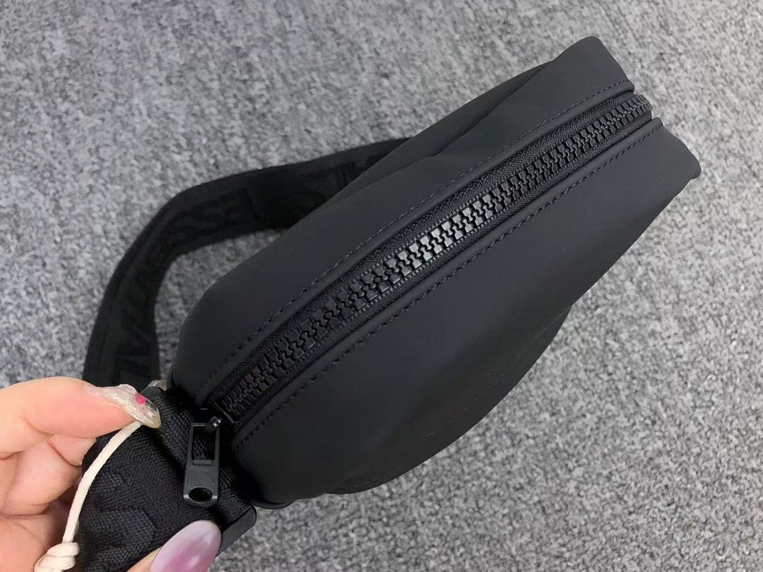 Fear of God 78 FOG BAG 111191266 (Long 17CM* Wide 6CM* High 21CM) - Image 18