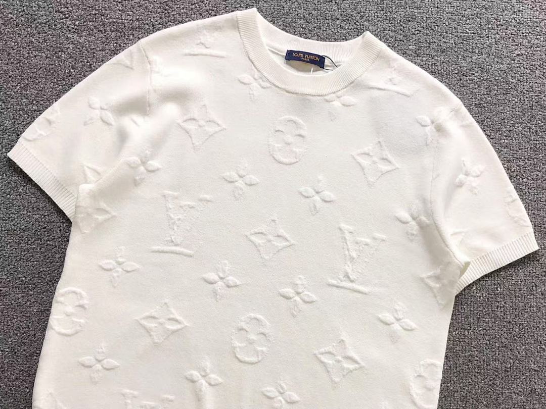 Louis Vuitton 135 L⭐ T-SHIRT 42030220156 (Im 172Cm 55Kg I Wear Size S In The Phot) - Image 8