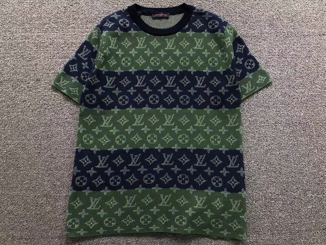 Louis Vuitton 195 L⭐ T-SHIRT 22060107125 (Im 170Cm 60Kg I Wear Size M In The Phot) - Image 5