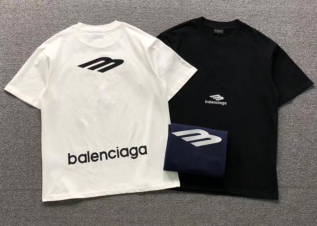 Balenciaga 148 B⭐L⭐⭐⭐IA⭐A T-SHIRT 22051219001 (Im 170Cm 60Kg I Wear Size S In The Phot) - Image 5