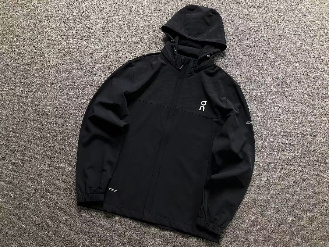 On Running 208 ON JACKET 2207150804 (Im 170Cm 60Kg I Wear Size XL In The Phot) - Image 10