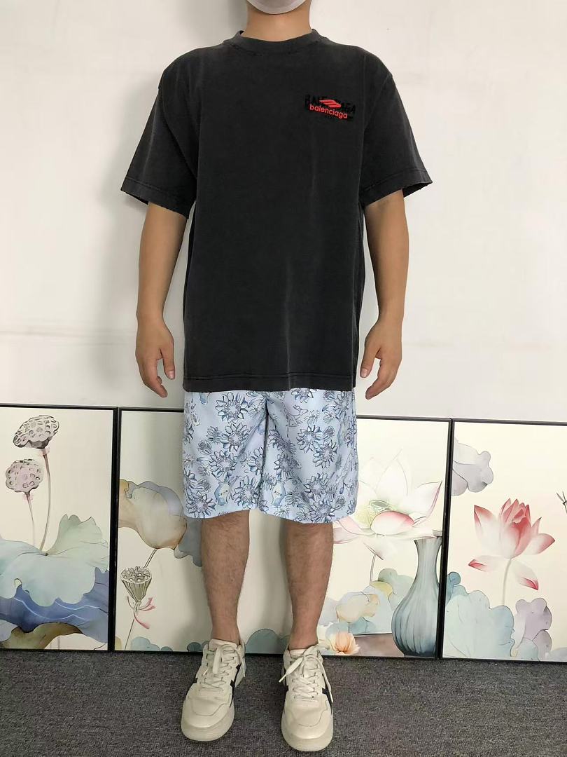 Balenciaga 135 B⭐L⭐⭐⭐IA⭐A T-SHIRT 5260609147 (Im 170Cm 60Kg I Wear Size L In The Phot) - Image 3