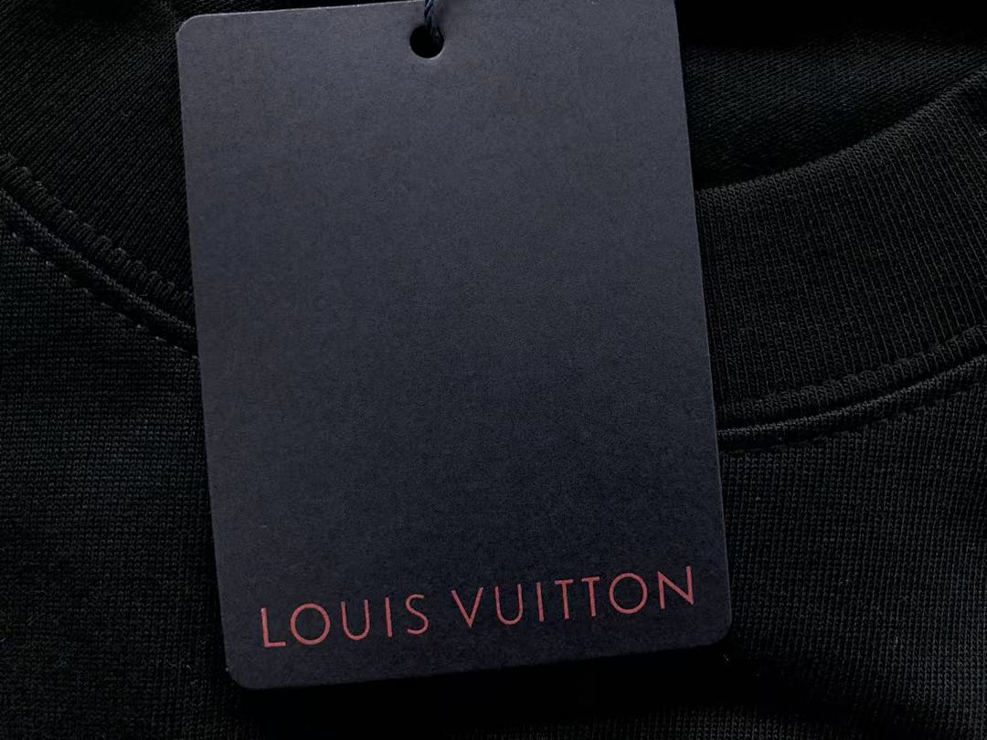 Louis Vuitton 118 L⭐ T-SHIRT 5111403147 (Im 170Cm 60Kg I Wear Size M In The Phot) - Image 28