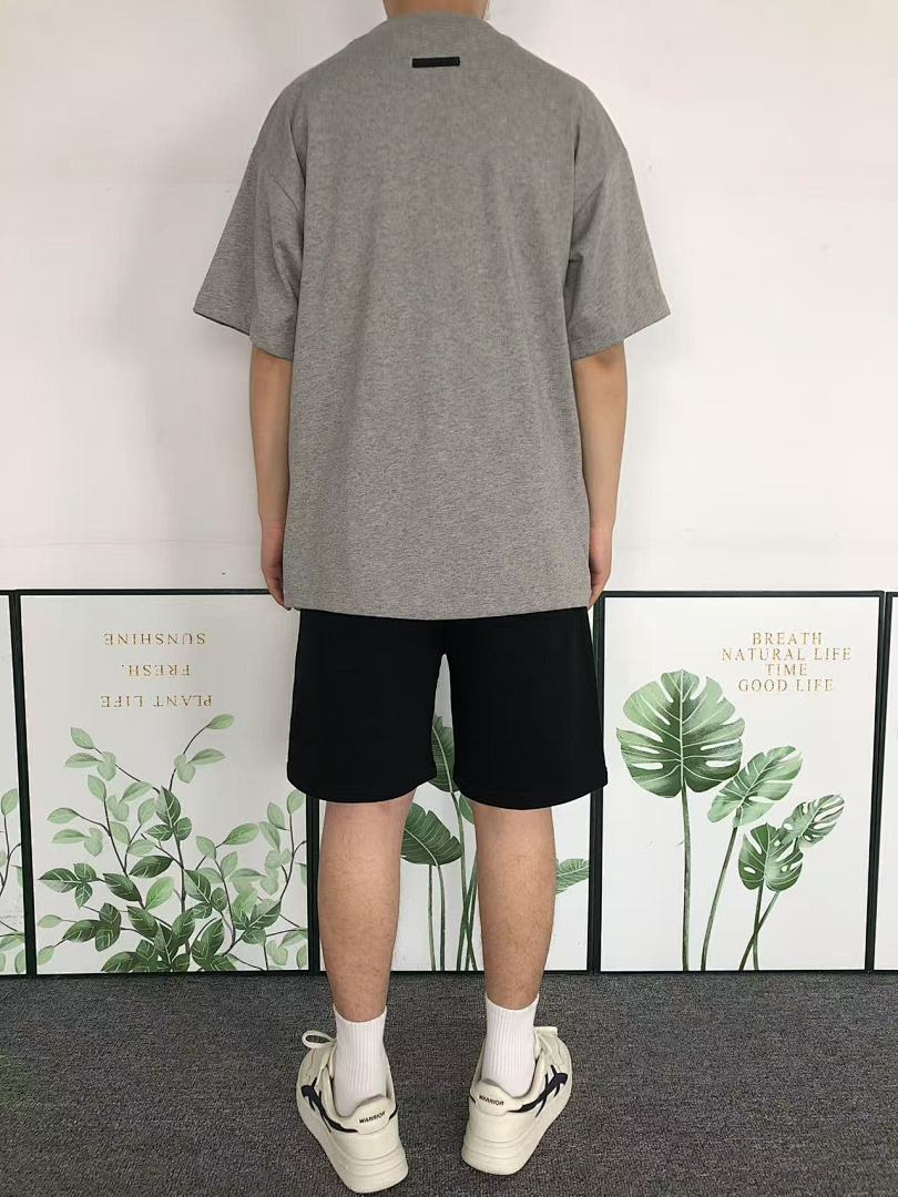Fear of God 108 FOG T-SHIRT 404190317 (Im 170Cm 60Kg I Wear Size S In The Phot) - Image 4
