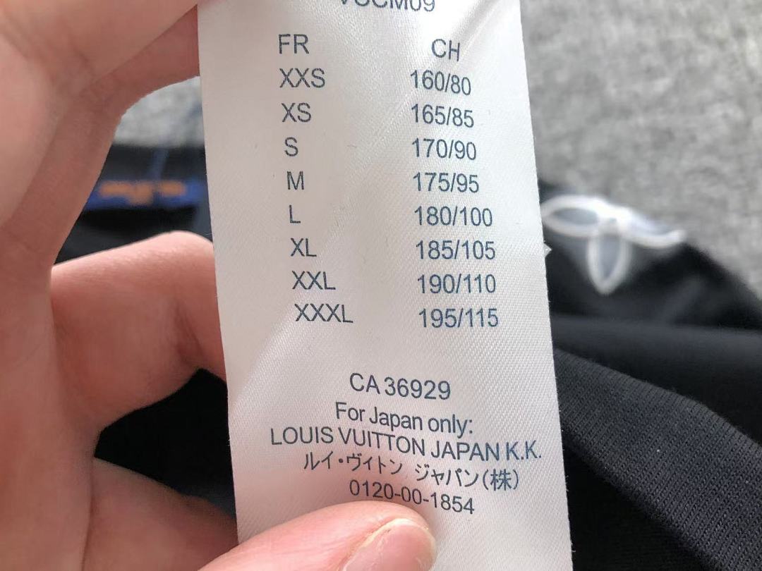 Louis Vuitton 125 L⭐ T-SHIRT 311211921 (Im 170Cm 57Kg I Wear Size XS In The Phot) - Image 23