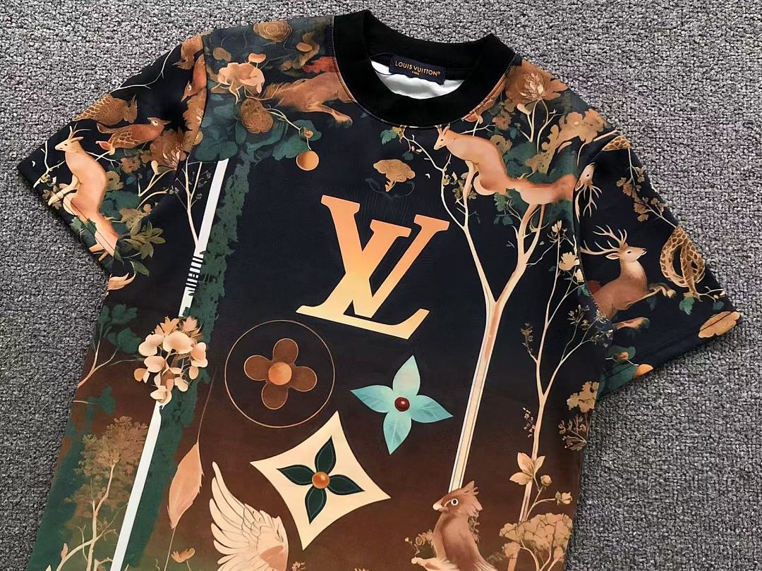Louis Vuitton SHORTS175 L⭐ T-SHIRT SHORTS 22050511125 (Im 170Cm 60Kg I Wear Size S In The Phot) - Image 10