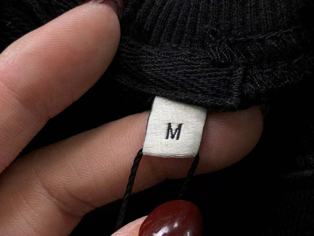AMI 108 AMI HOODIE 59190288 (Im 170Cm 60Kg I Wear Size M In The Phot) - Image 36