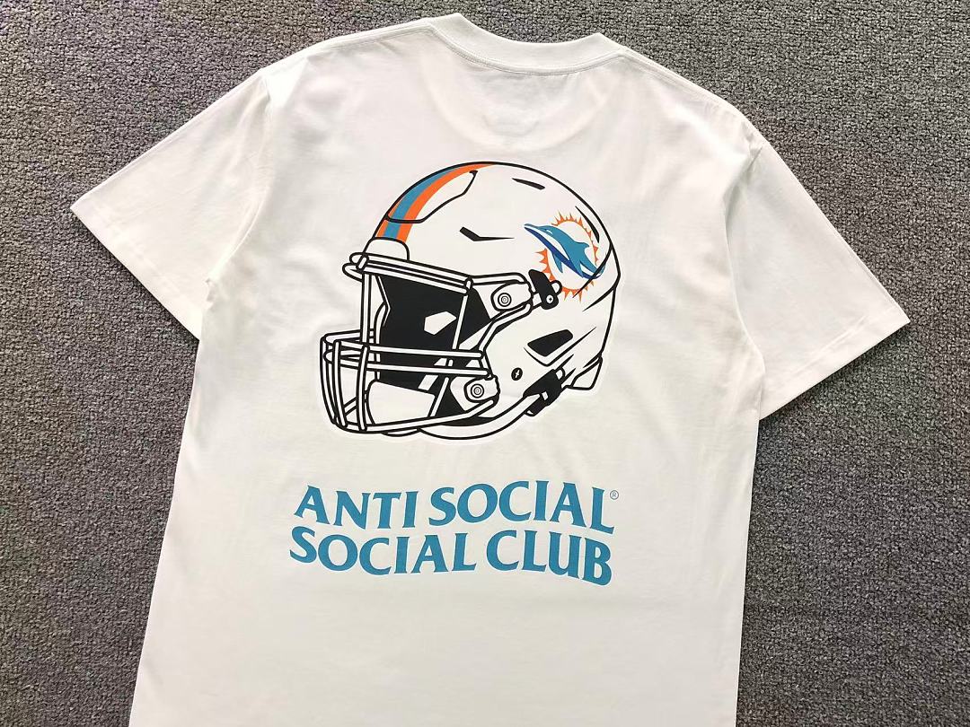 Christian Louboutin 88 ANTI SOCIAL CLUB T-SHIRT 126212002 (Im 170Cm 60Kg I Wear Size M In The Phot) - Image 8