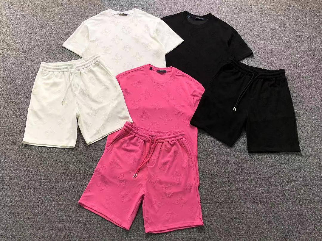 Louis Vuitton SHORTS L⭐ T-SHIRT - Image 6
