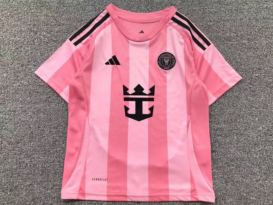 Chanel 75 FOOTBALL T-SHIRT SHORTS - Image 6