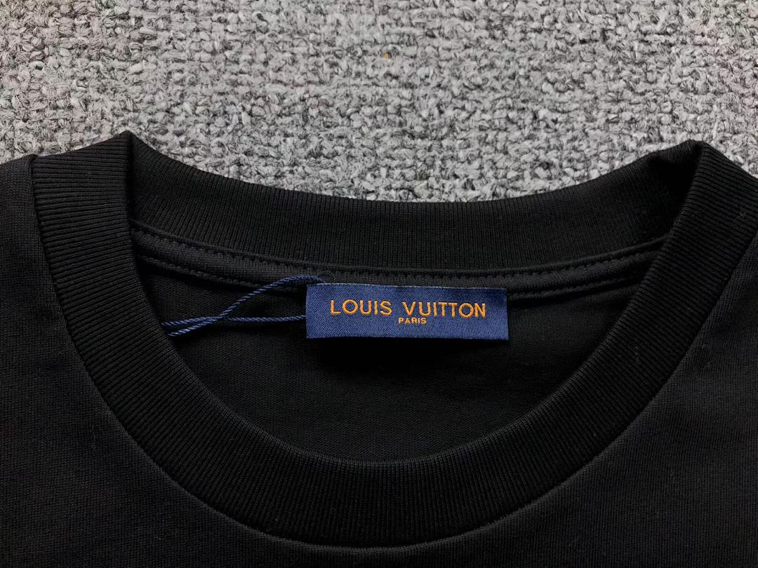 Louis Vuitton 108 L⭐ T-SHIRT 41062616126 (Im 170Cm 60Kg I Wear Size XS In The Phot) - Image 20
