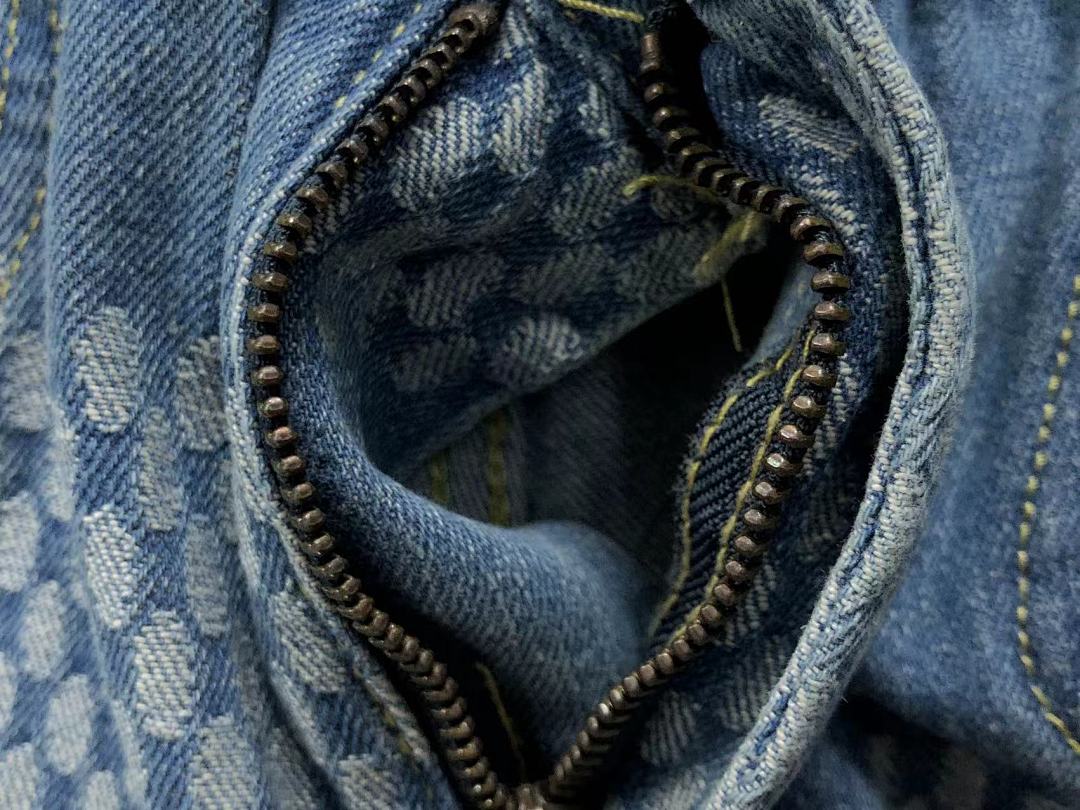 Louis Vuitton 208 L⭐ - Image 17