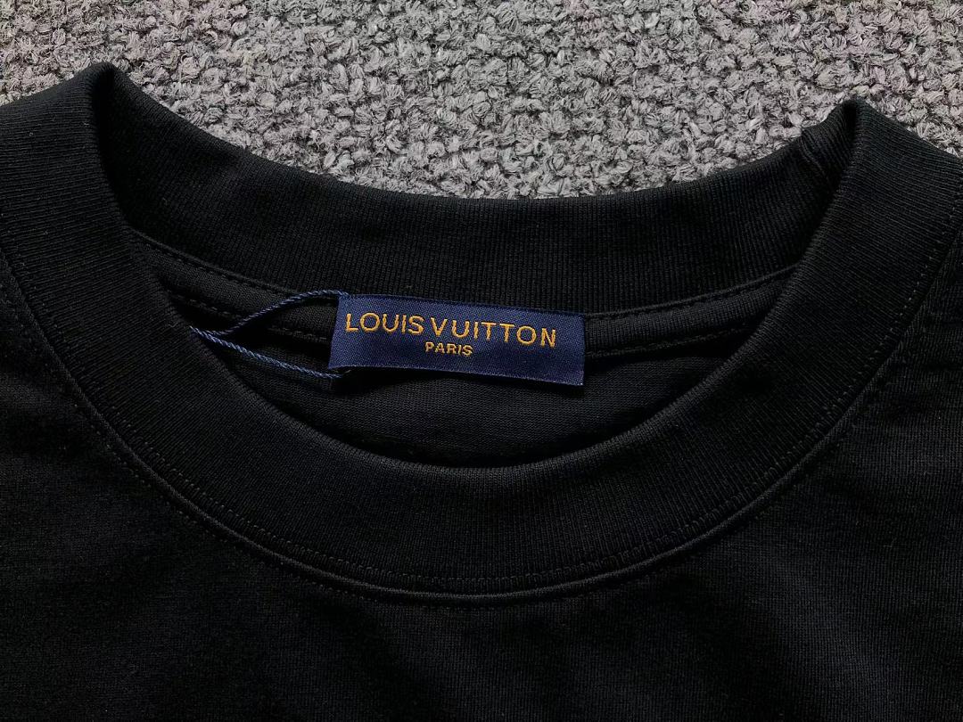 Louis Vuitton 138 L⭐ T-SHIRT 5260204147 (Im 170Cm 60Kg I Wear Size S In The Phot) - Image 17