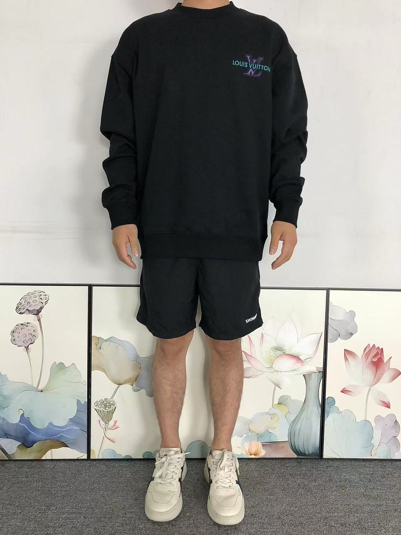 Louis Vuitton 178 L⭐ HOODIE 3208011421 (Im 170Cm 60Kg I Wear Size M In The Phot) - Image 3