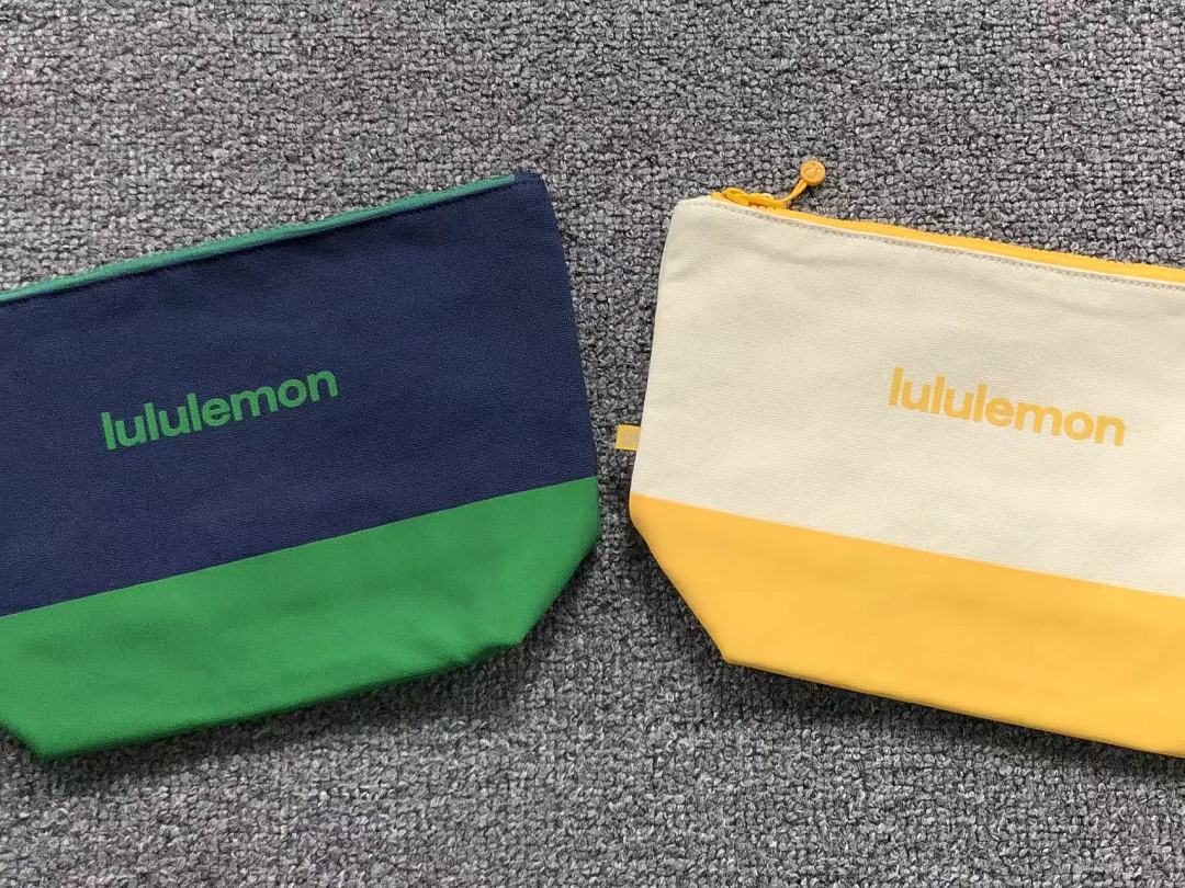 On Running 113 LULULEMON BAG 4208220775 (Long 29CM* Wide 9CM* High 20CM) - Image 3