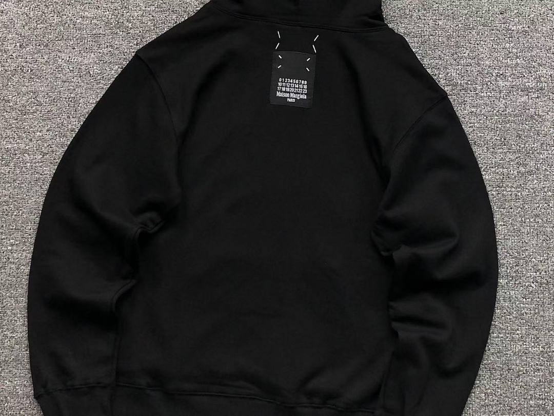 On Running 128 MAISON MARGIELA HOODIE 4107072586 (Im 170Cm 60Kg I Wear Size 46 In The Phot) - Image 17